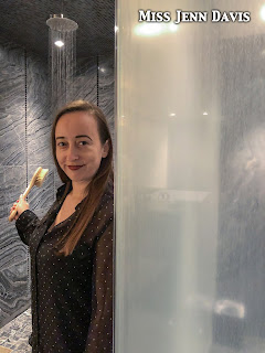 Professional Disciplinarian Miss Jenn spanks